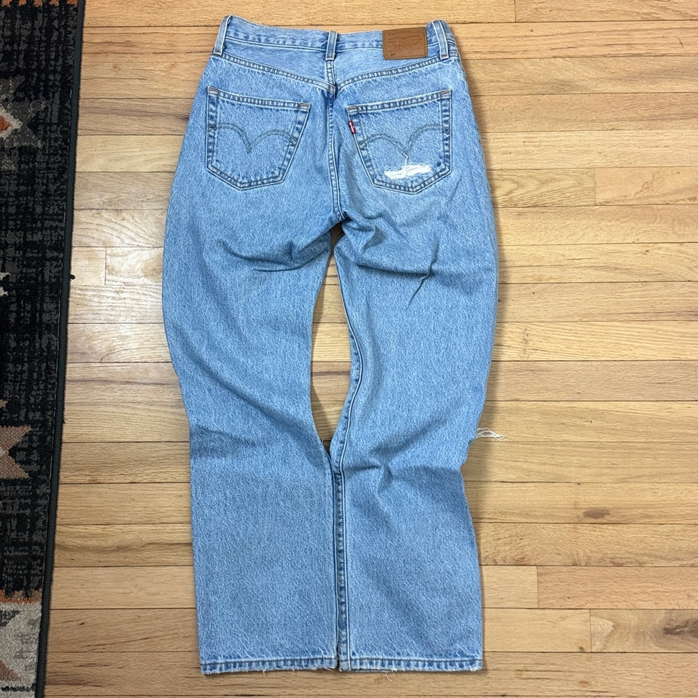 Levi’s 501 distressed 100% cotton womens 25x30 blue jeans boot cut